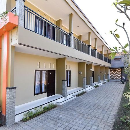 Reddoorz Plus Near Jalan Imam Bonjol Denpasar Seminyak Eksteriør billede